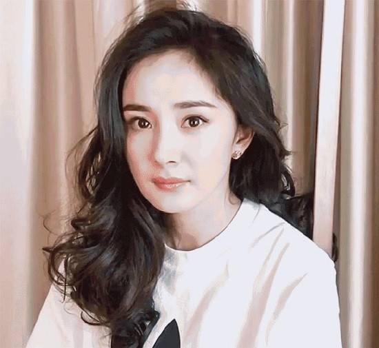 赵丽颖排行_最新明星热度榜前十排名:赵丽颖、龚俊排名下滑,榜首众望所归