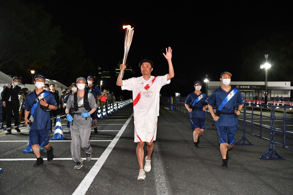 (体育·奥运会)东京奥运火炬接力在熊本县进行_腾讯新闻