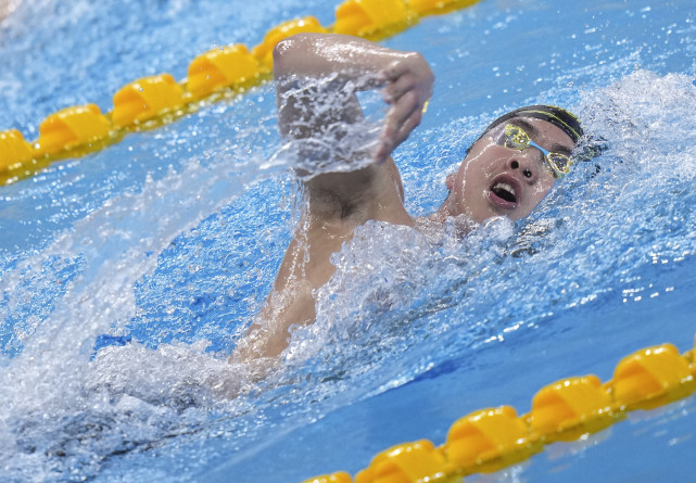 的2021年全国游泳冠军赛暨东京奥运会选拔赛男子1500米自由泳预赛中