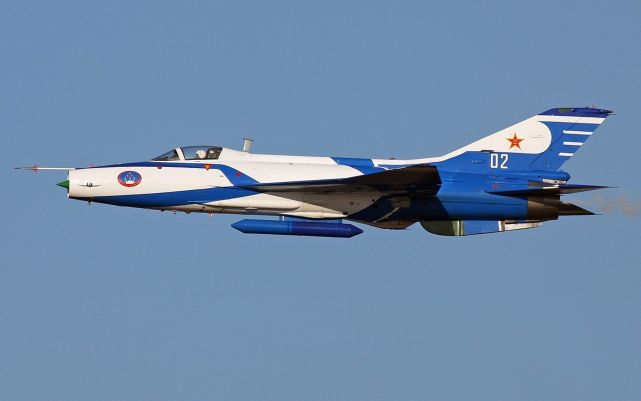 歼7g战机退役不褪色成飞行员课件空军更新换代步伐加快