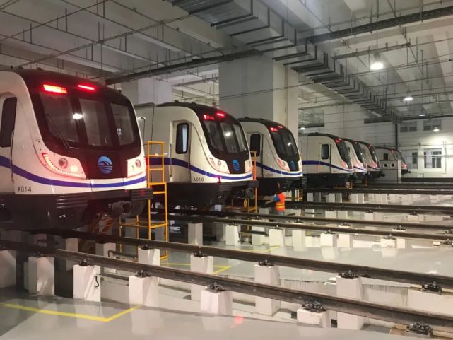 在今年"五一"小长假期间(含节前),兰州轨道交通1号线共累计开行列车