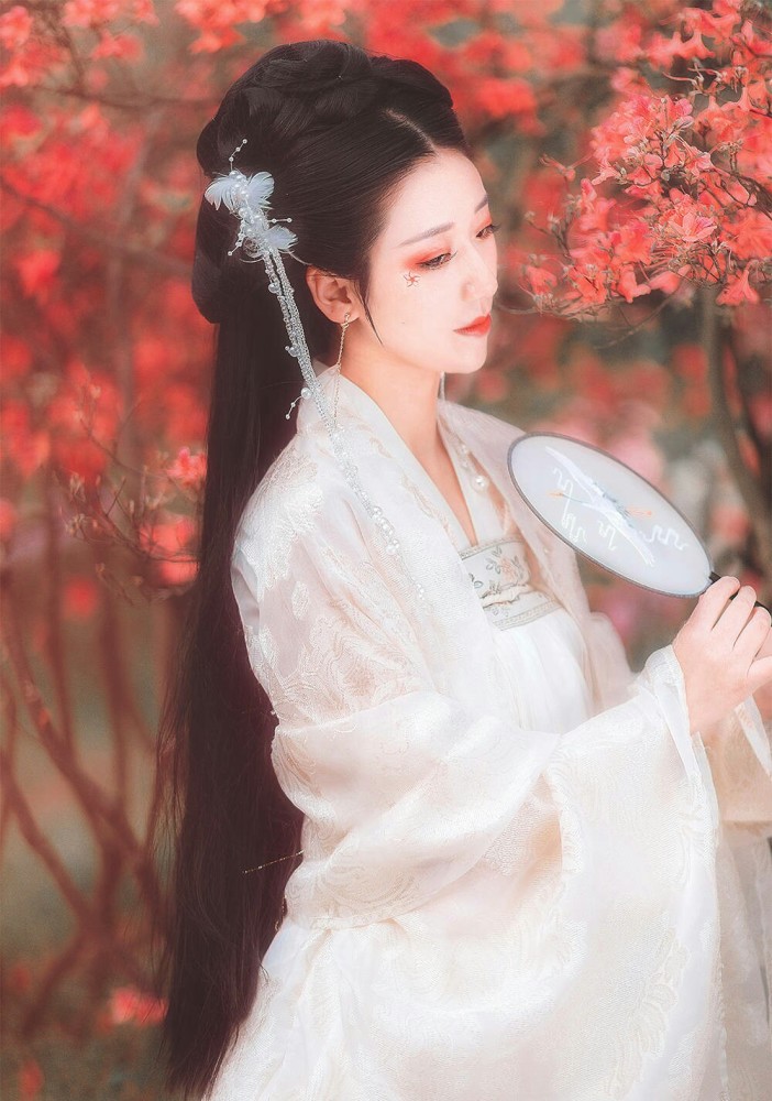 古风许诺我曾与你以桃花为盟为你一诺磐石