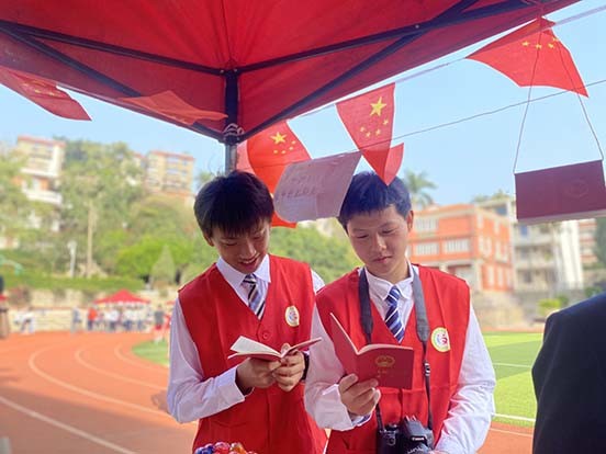 厦门二中鼓浪屿校区举办战鼓逐浪青春飞扬学科文化节