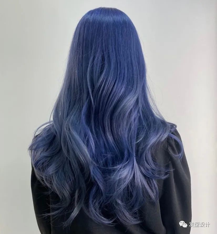 深宝蓝发色好高级
