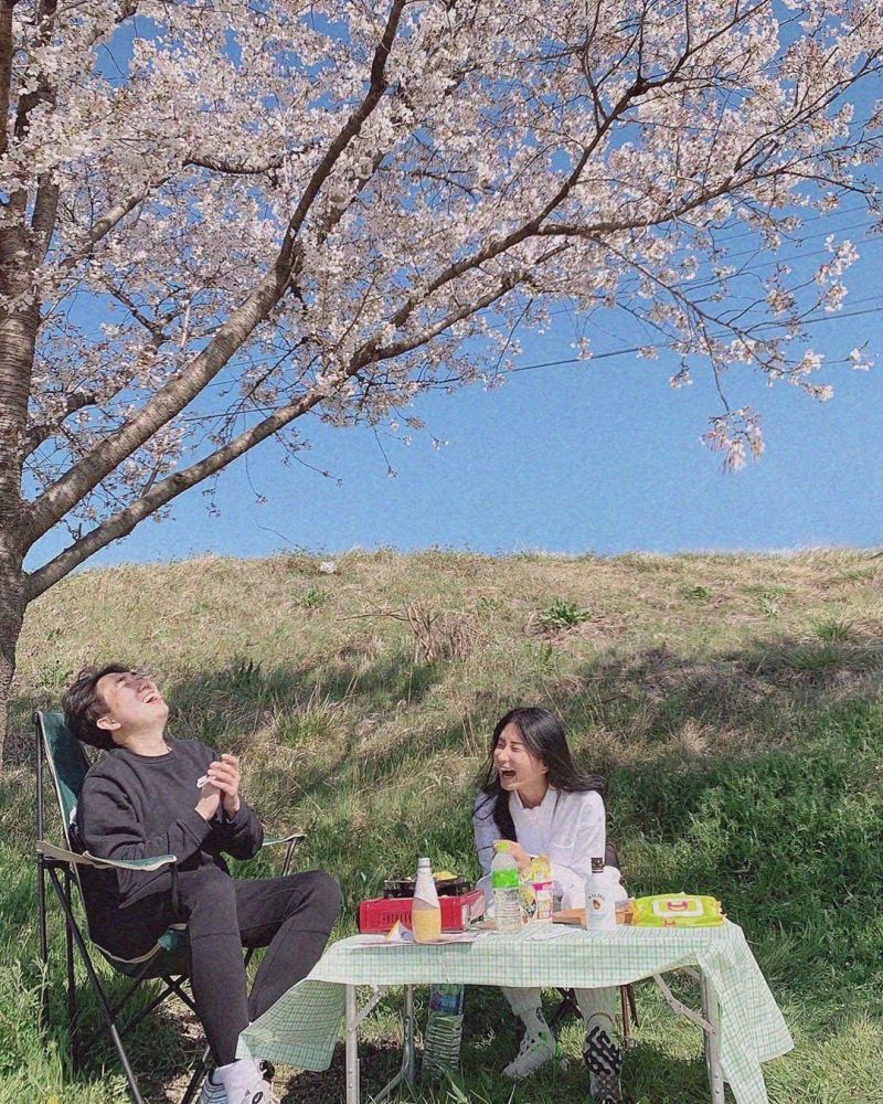 如何拍出好看的双人照盘点20种双人拍照姿势摆pose不再烦恼