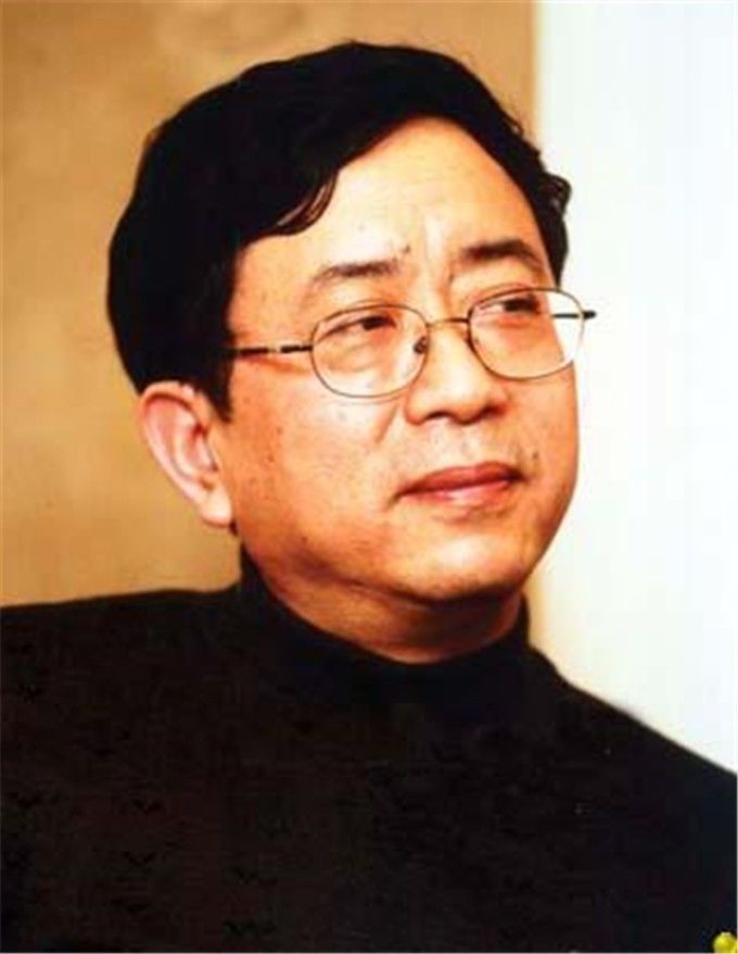 文化大师余秋雨为何跌落神坛梁宏达此人虚伪至极