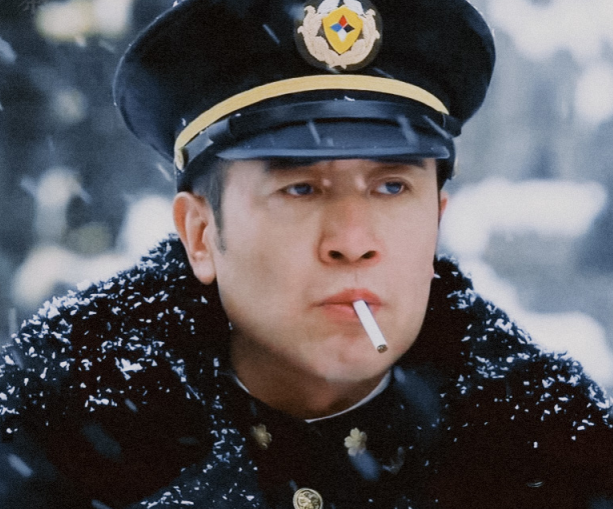 深扒《悬崖之上》才看懂:倪大红为何死死盯住于和伟手里那根烟