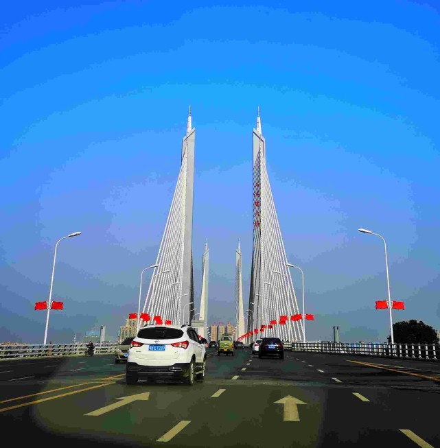 桥,益阳因你更美丽