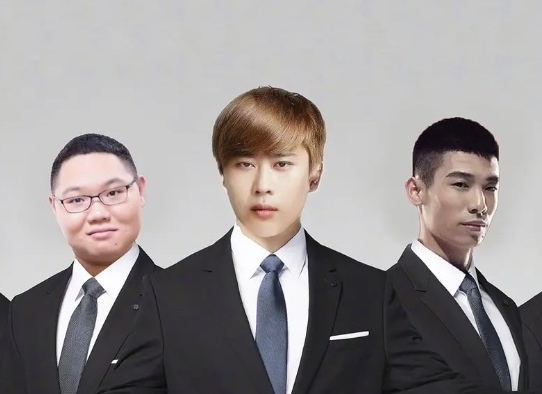 lol:pdd追忆往事,带卢本伟双排是掉分,pdd:卢本伟太菜了!_腾讯新闻