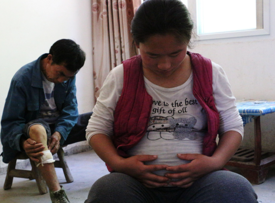 某大学在校女生"宿舍"产子,舍友淡定接生:她是二胎了