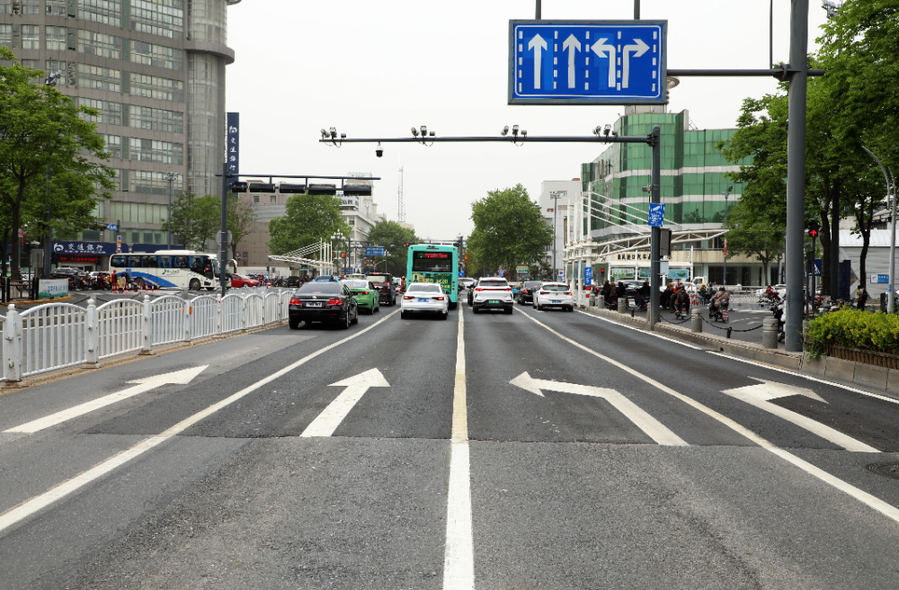 3路况提醒】|市区这几个路口车道布设有变!