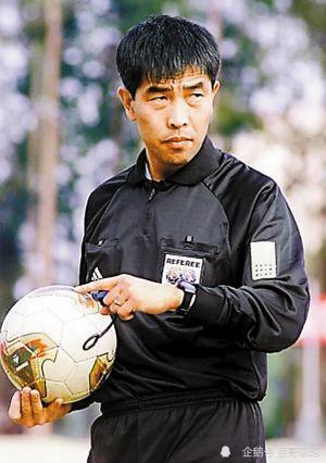 原中国足坛第一裁判金哨陆俊现状如何在做什么呢