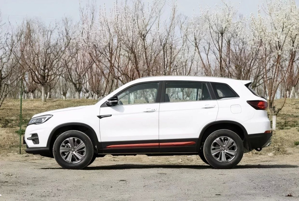 长安cs75荣耀百万版自动领航型正式上市 售价12.19万元