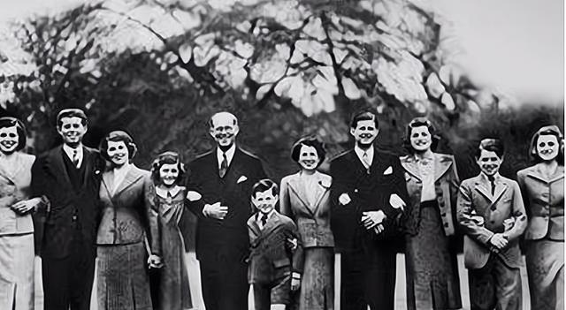 第二名:摩根家族17世纪初,摩根家族的创始人约瑟夫·摩根卖掉了农场