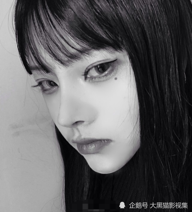 西红柿ovo再晒美照翻车p图痕迹过重照片失真网友直言像纸扎人