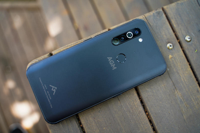 国产傲娇,硬汉必选:户外手机里的第一款5g手机agm x5体验_腾讯新闻