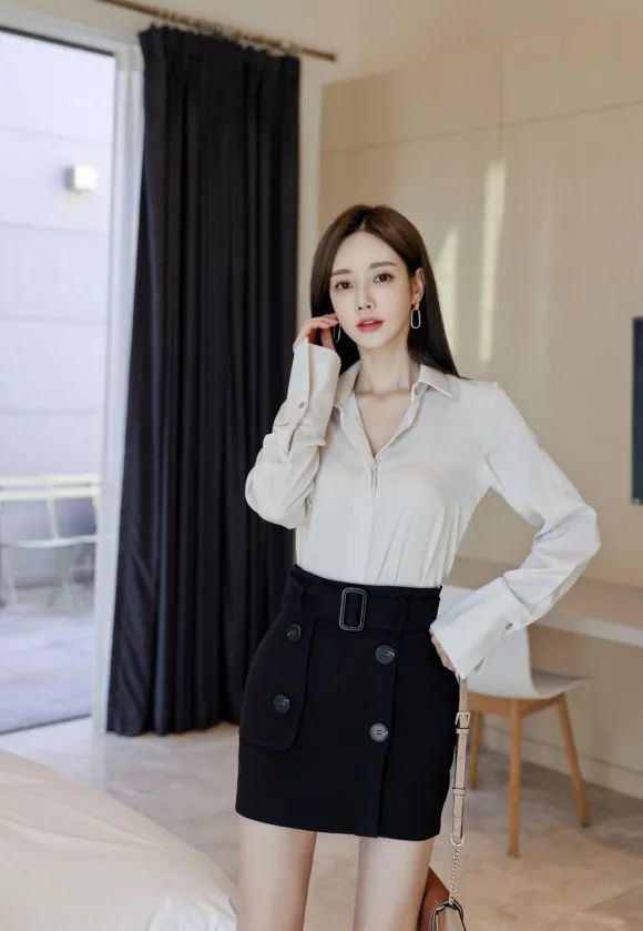 美图欣赏:孙允珠,象牙白简式真丝都市职场衬衫