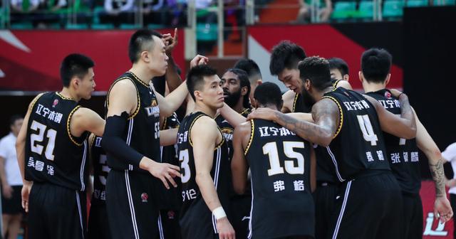 辽宁男篮阵容大换血,6人离队 国产魔兽回归,三分高炮台来投!