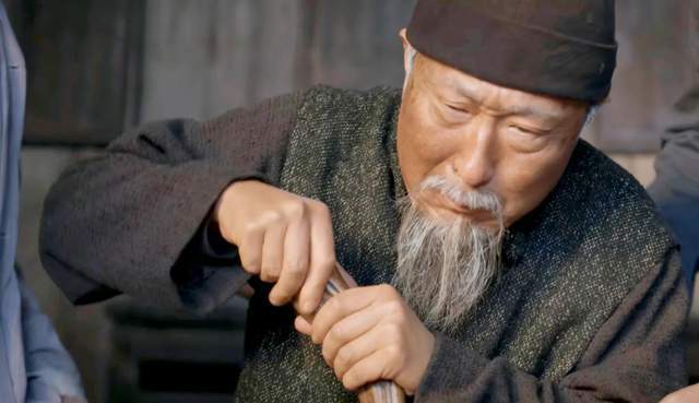 《理想照耀中国》观众质疑:刘磊磊惹哭我了,难道一直要哭到40集?