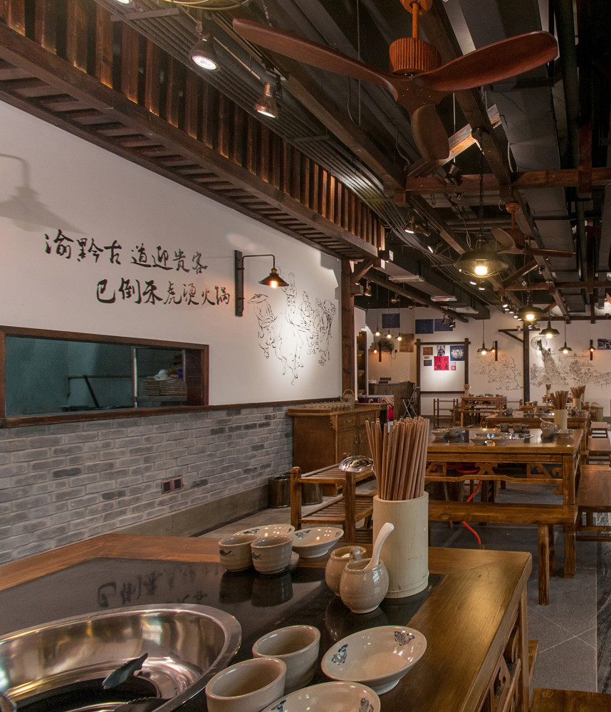 戴华伟作品:200㎡麻辣空间,还原重庆老街印象,非凡视觉盛宴