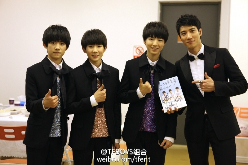 tfboys20132021组合合照部分来拼凑我们的组合记忆