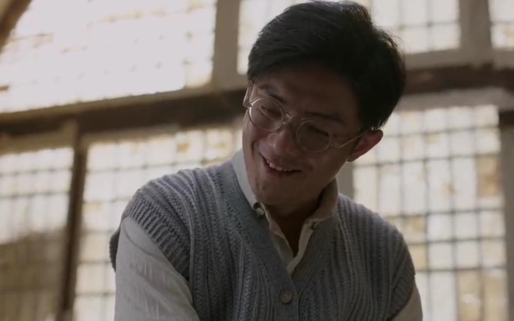 《啊摇篮》张静平"邪魅"的微笑,暗示了他与丑子冈的三种结局