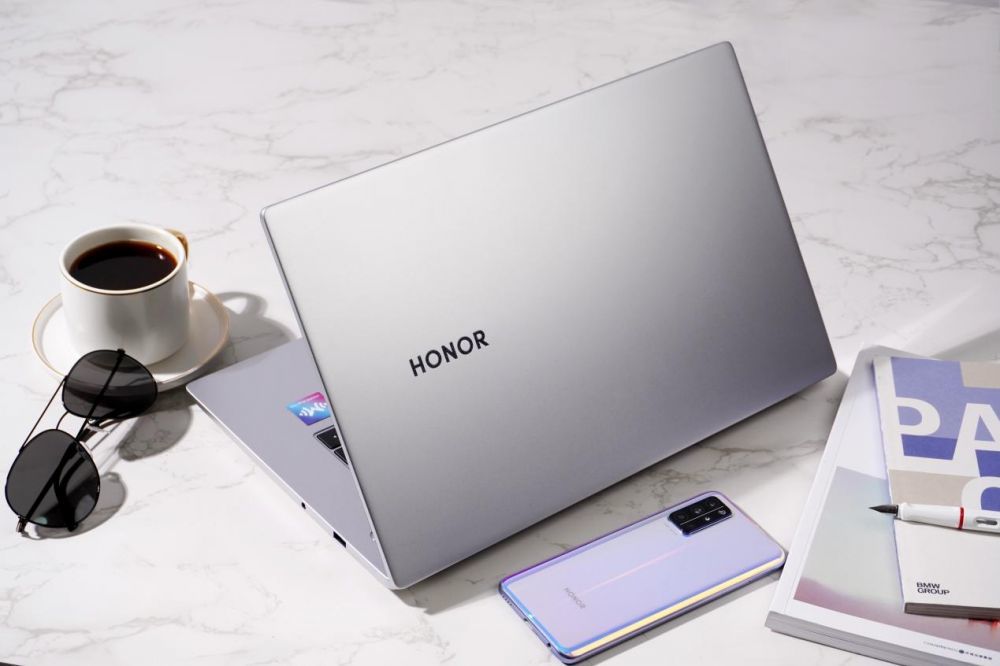 荣耀magicbook x15抢先体验:三窗口多开,效率更翻倍