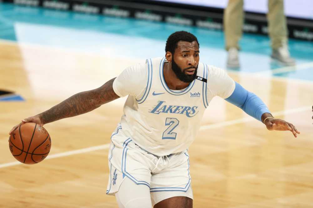 德比战5犯还赔上乌龙干扰球德拉蒙德真的在湖人迷失了