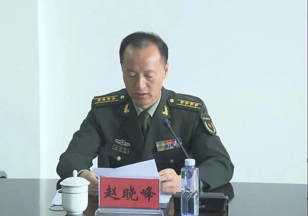 市委常委,营口军分区政委赵晓峰在讲话中指出,地方党委书记兼任军事