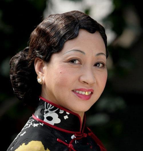 周星驰多次相邀洪金宝成龙惹不起包租婆元秋背景大揭秘