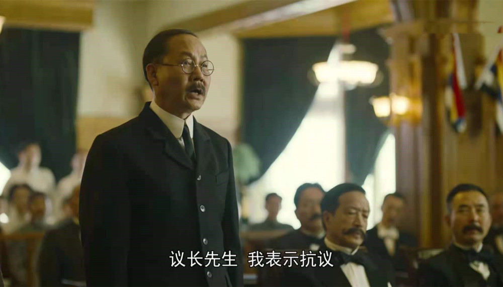 当新文化运动的影响力不断提高,段祺瑞,徐世昌开始使用政治手腕打压新