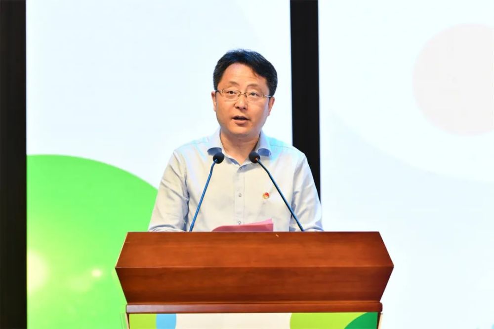 贲国栋说,南京师范大学与溧水有着深厚的历史渊源,此次参与到活动中来