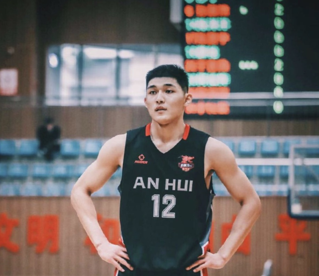 山东男篮将放弃5名球员,提拔3名新星进一队,充分补强前锋线|初昊阳