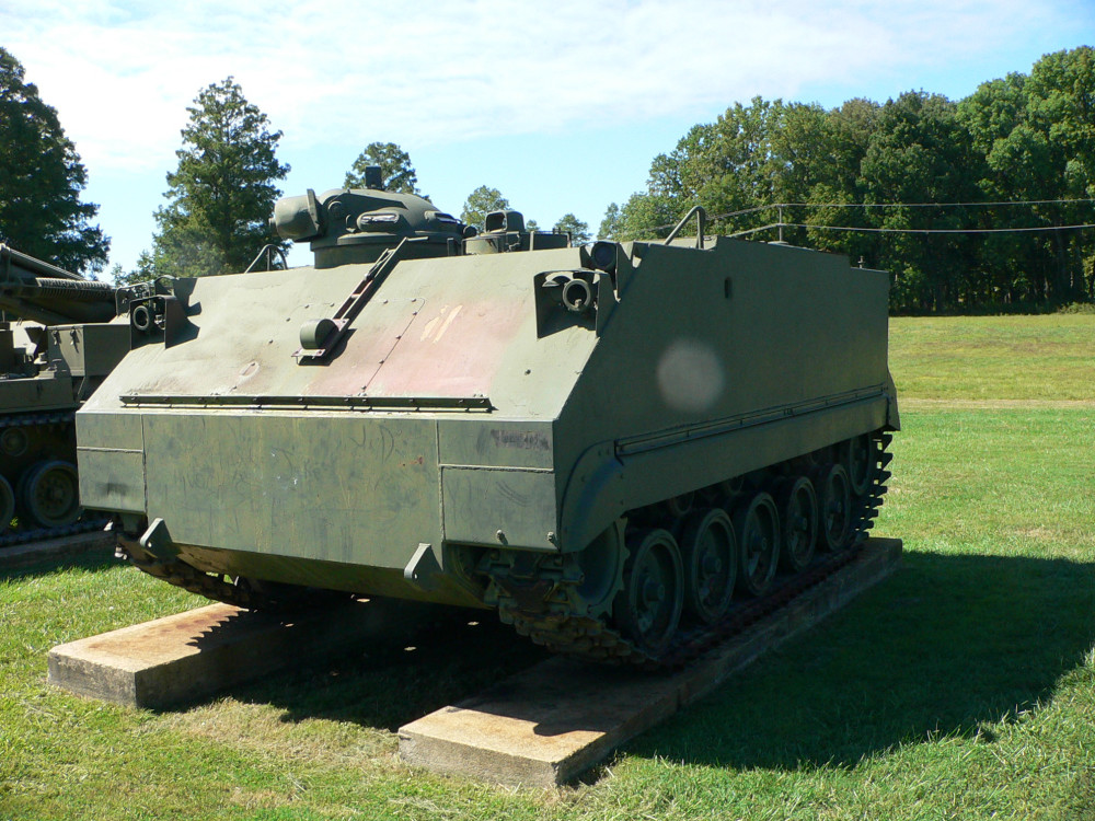 因为相邻几代运兵车的研发太过于密集了,m39运兵车是1944年研发的