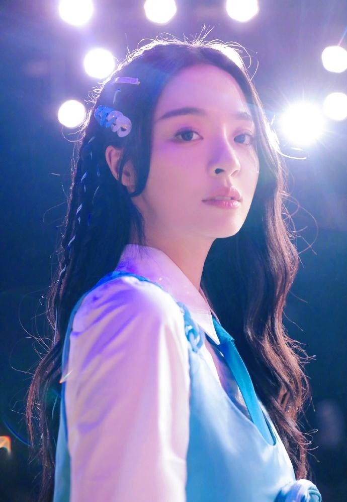 李莎旻子恋爱了他是一个温柔的人