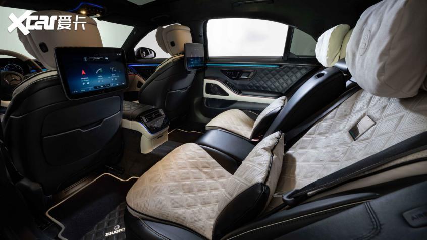 内饰部分,巴博斯在这台全新s级豪华舒适并存的内饰风格之上,又加入了