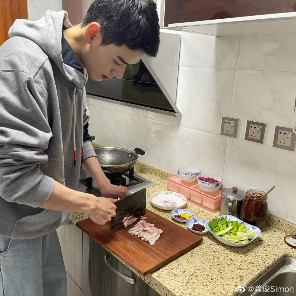 龚俊:目光涌来之时_腾讯新闻