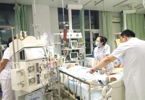 男子誤服這種瓶裝飲料連夜被送進icu