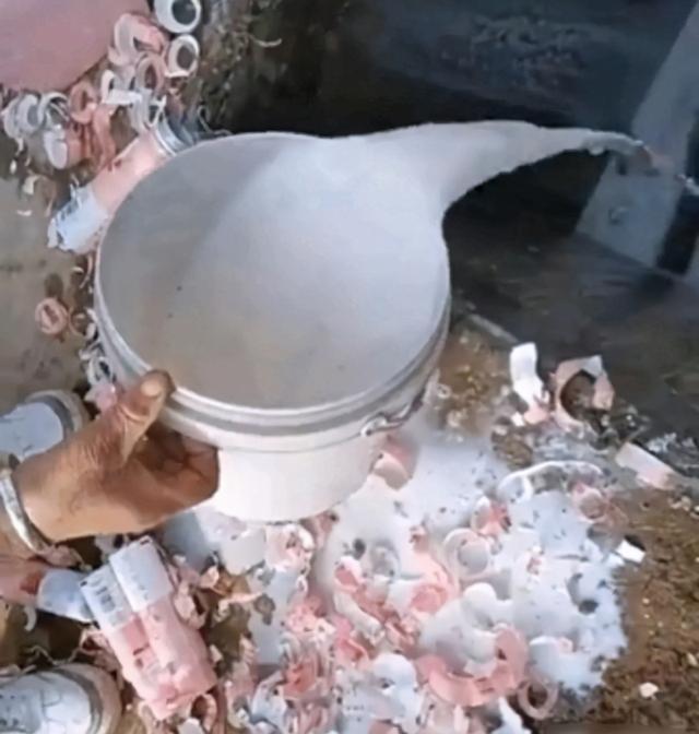 倒奶事件持续发酵爱奇艺蒙牛双双道歉越来越畸形的饭圈追星文化该