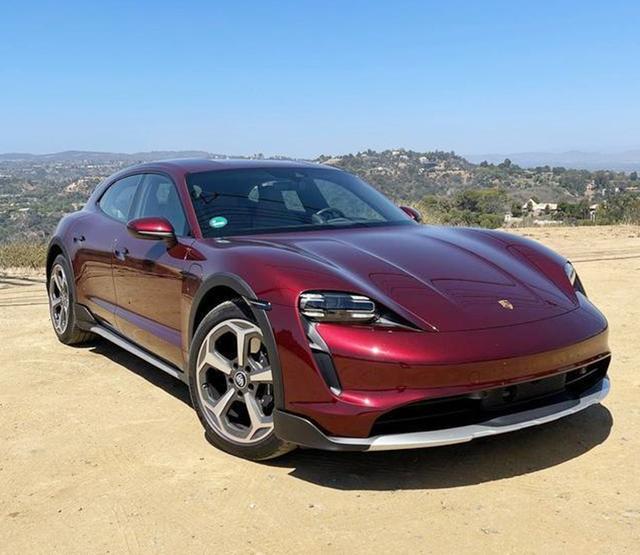 瓦罐迷有福了保时捷taycan猎装版实车可轻度越野