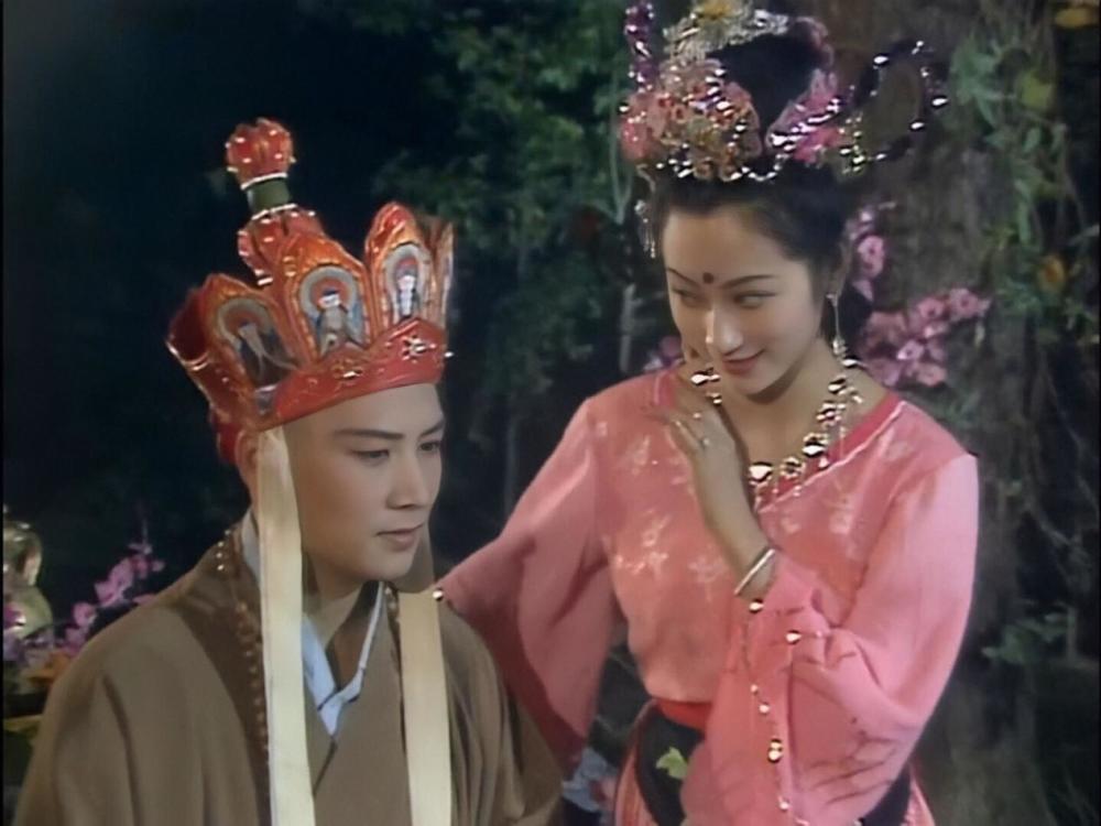 为什么孙悟空 背 不动唐僧,妖怪去能轻易掳走唐僧?