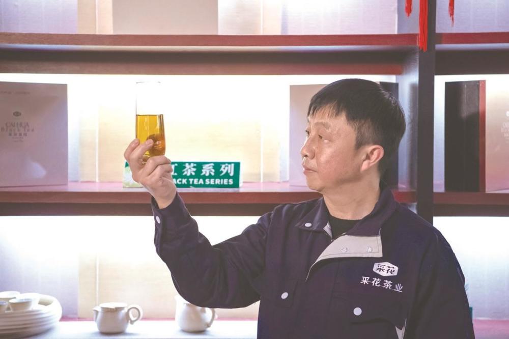 宜红制茶师一脉匠心入茶香 腾讯新闻