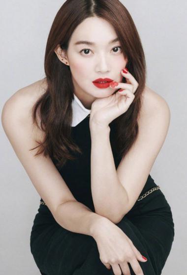 韩国女星申敏儿,为克服畏高练跳水素颜拍摄,她直言感到赤裸裸!