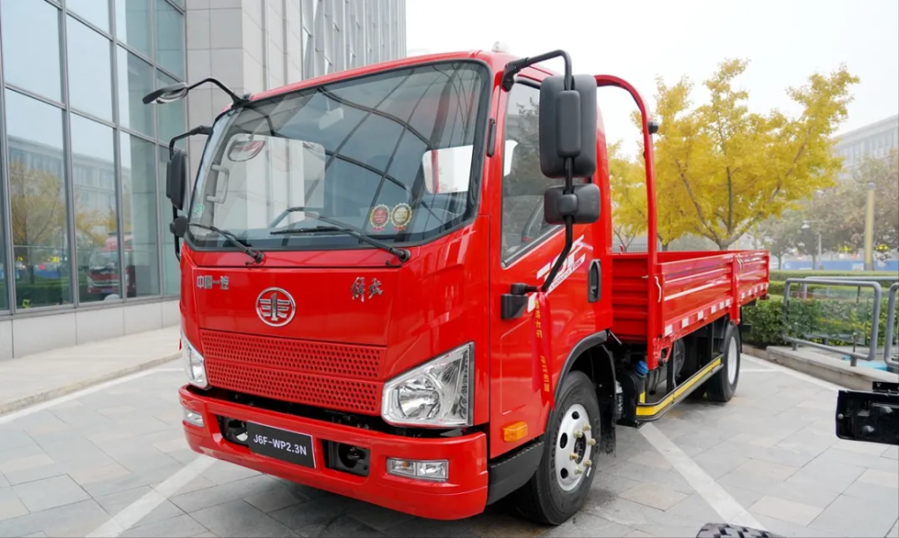 城市配送小钢炮解放j6f或许更适合你