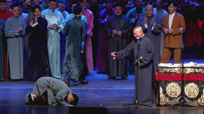 于谦首次为德云社发声姜昆打错如意算盘道出郭德纲十二年苦难