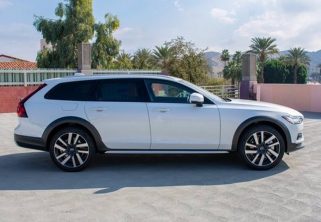 2022款沃尔沃v90实拍,空间不输奥迪rs6,落地38万,还看啥5系!_腾讯新闻