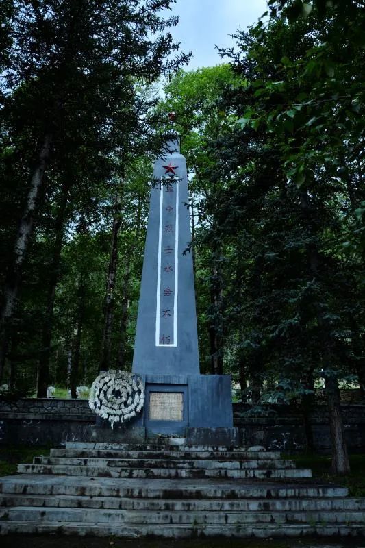 济南南下干部纪念碑图片