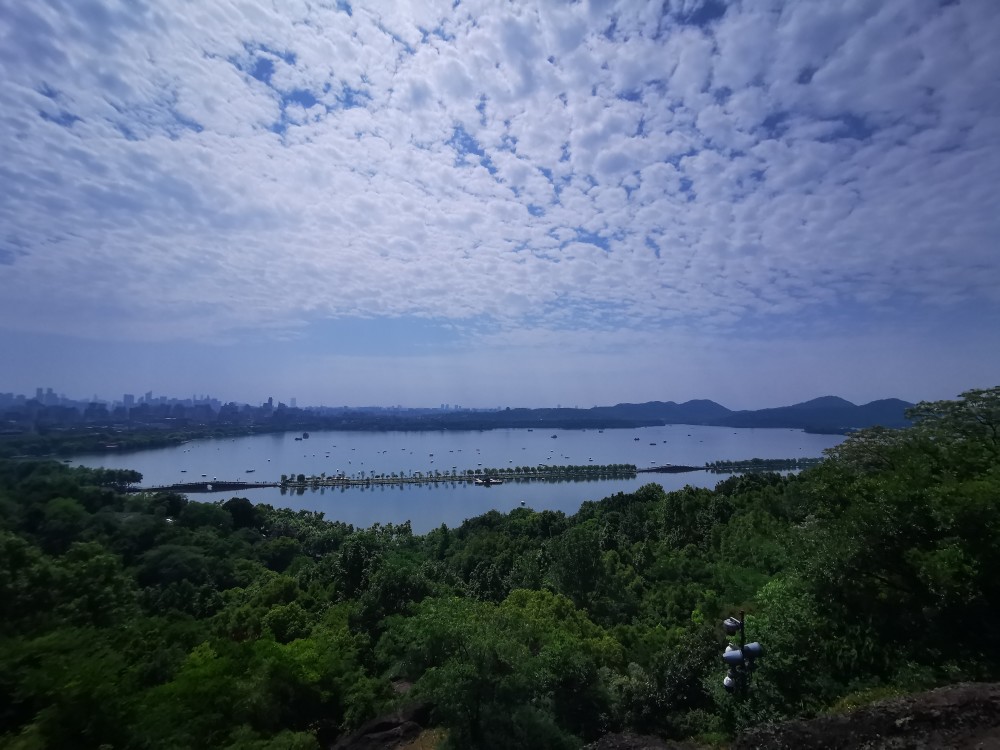 杭州美景宝石山风景可鸟瞰西湖的地方