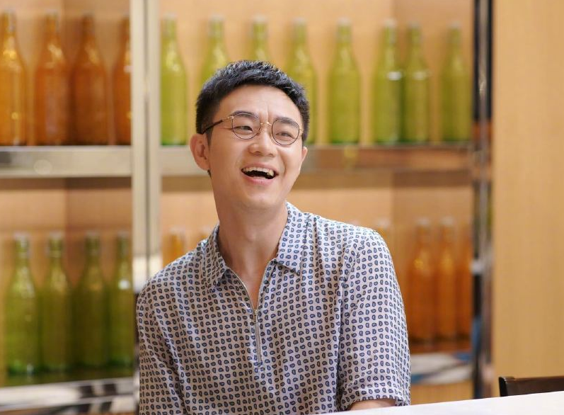 曝大鹏执导喜剧洗白白一看女主角扑街预订