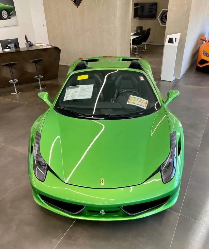 大男孩们的dream car,法拉利458_腾讯新闻